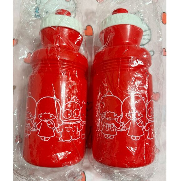 RARE Sanrio 50th Red Plastic Sports Water Bottles - Picture 4 of 6